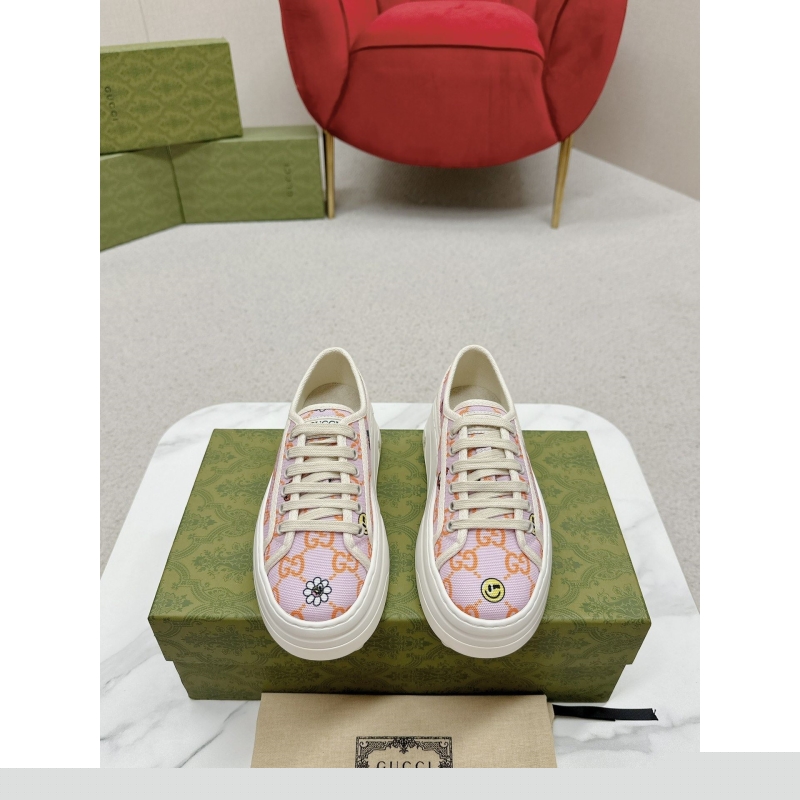 G*u*i casual shoes